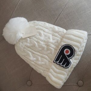 Vintage Philadelphia Flyers Patch Cable Knit Pom Pom Hat